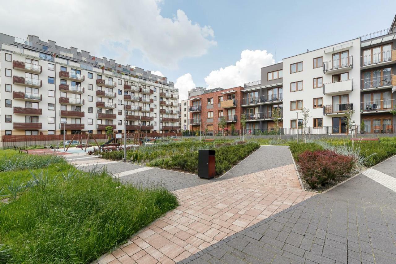Apartments Claro II By Noclegi Renters Krakow Bagian luar foto